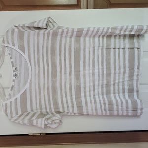 🌕 Cato 18/20W Tan & White Striped (Distressed Look) Tee